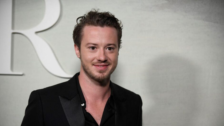 Stranger Things&rsquo; Joseph Quinn pourrait rejoindre Lupita N&rsquo;yongo dans le spin-off de Quiet Place