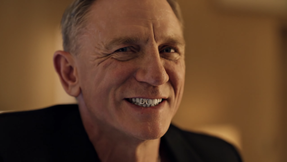 Taika Waititi a failli ne pas apparaître dans cette publicité de Daniel Craig