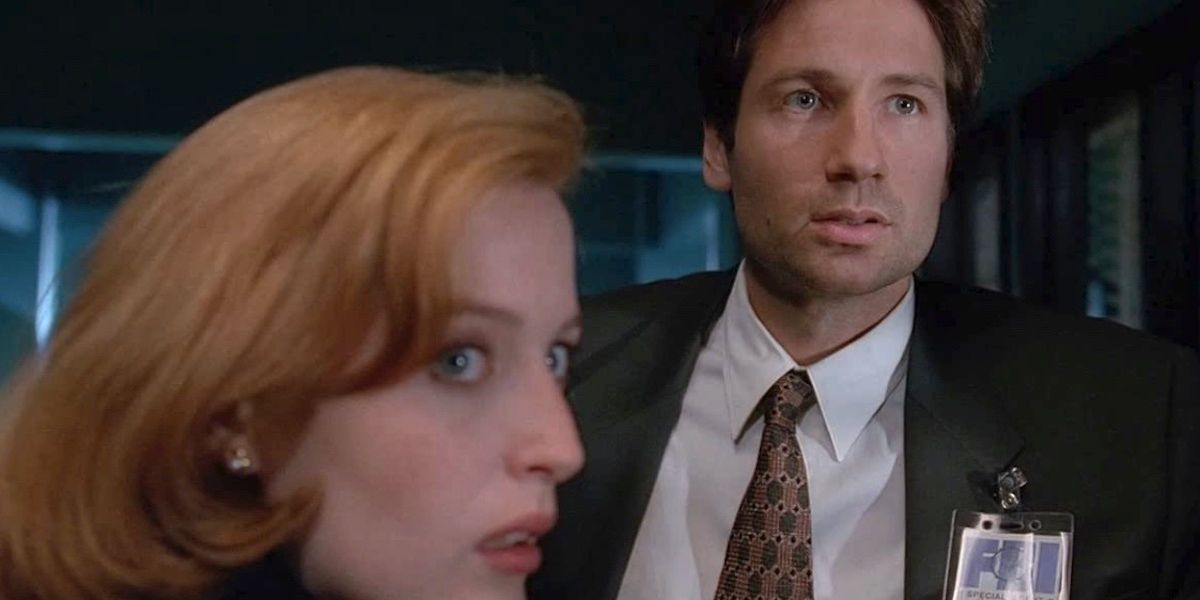 David Duchovny et Gillian Anderson dans X-Files Saison 3, Épisode 8