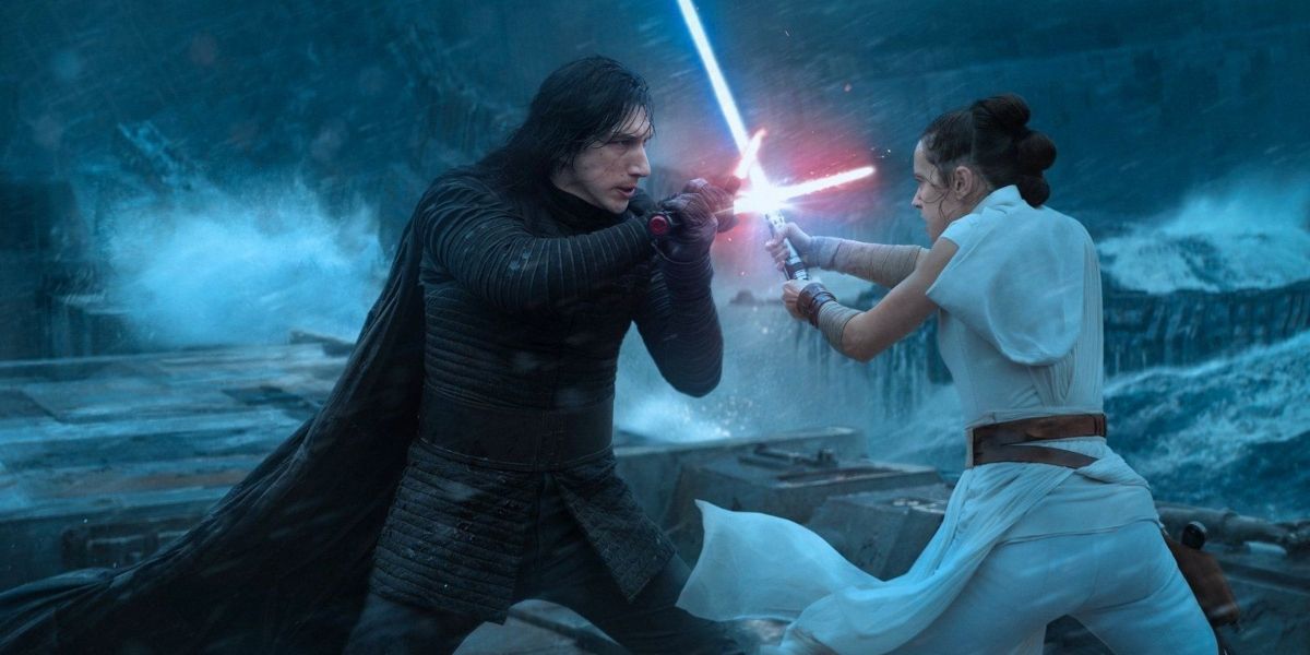 Adam Driver et Daisy Ridley dans le rôle de Kylo Ren et Rey en duel dans 'Star Wars : Episode IX - L'Ascension de Skywalker'