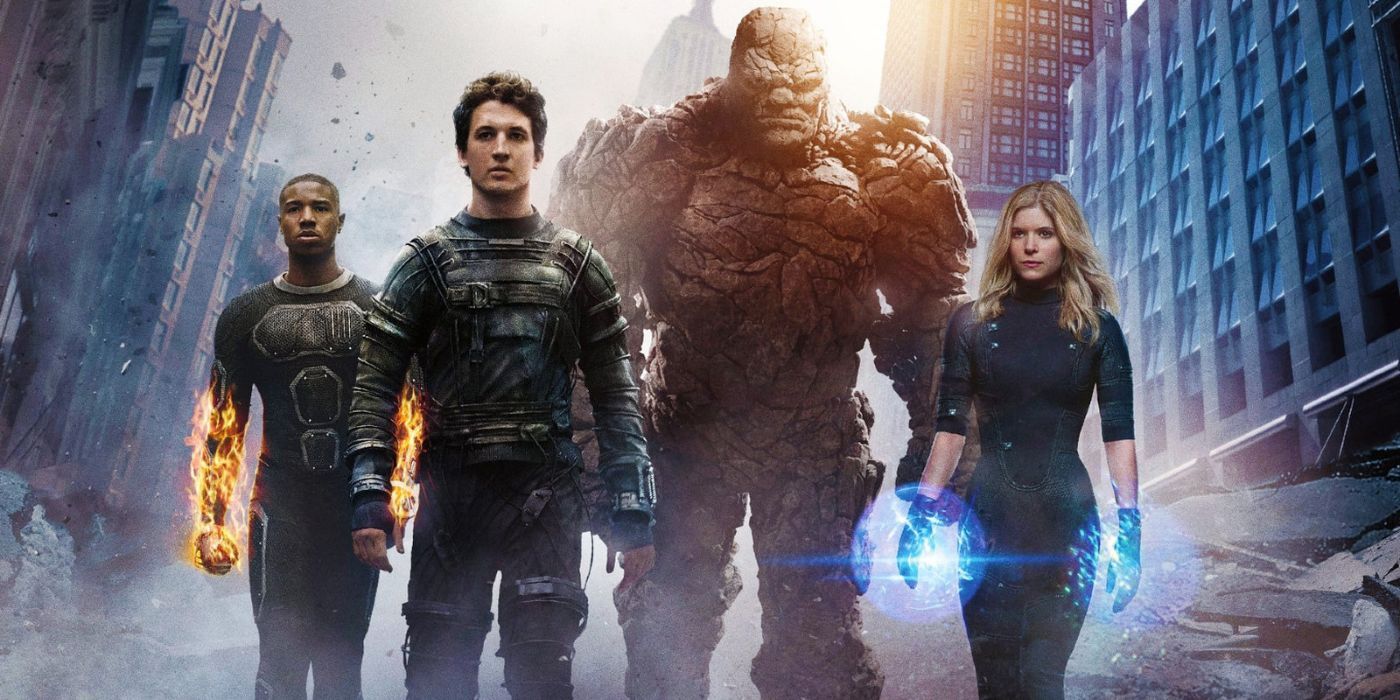 Miels Teller, Michael B. Jordan, Kate Mara et Jamie Bell dans le rôle des Quatre Fantastiques dans le film Les Quatre Fantastiques de 2015