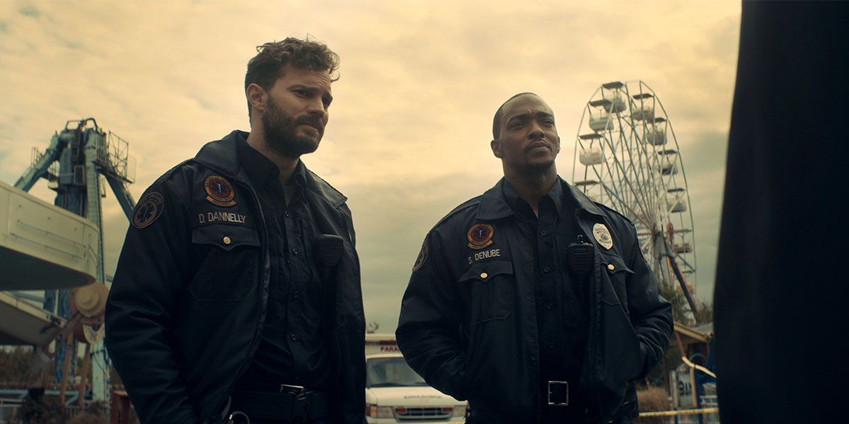 Jamie Dornan et Anthony Mackie dans Synchronique