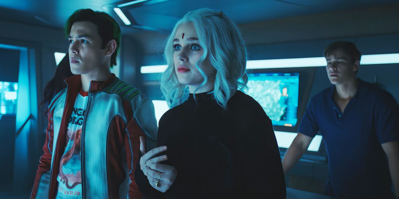 Teagan Croft, Ryan Potter, Brenton Thwaites dans Titans Saison 4