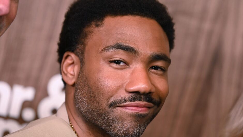 Donald Glover jure que ce n&rsquo;est pas lui qui retarde le film Community cette fois