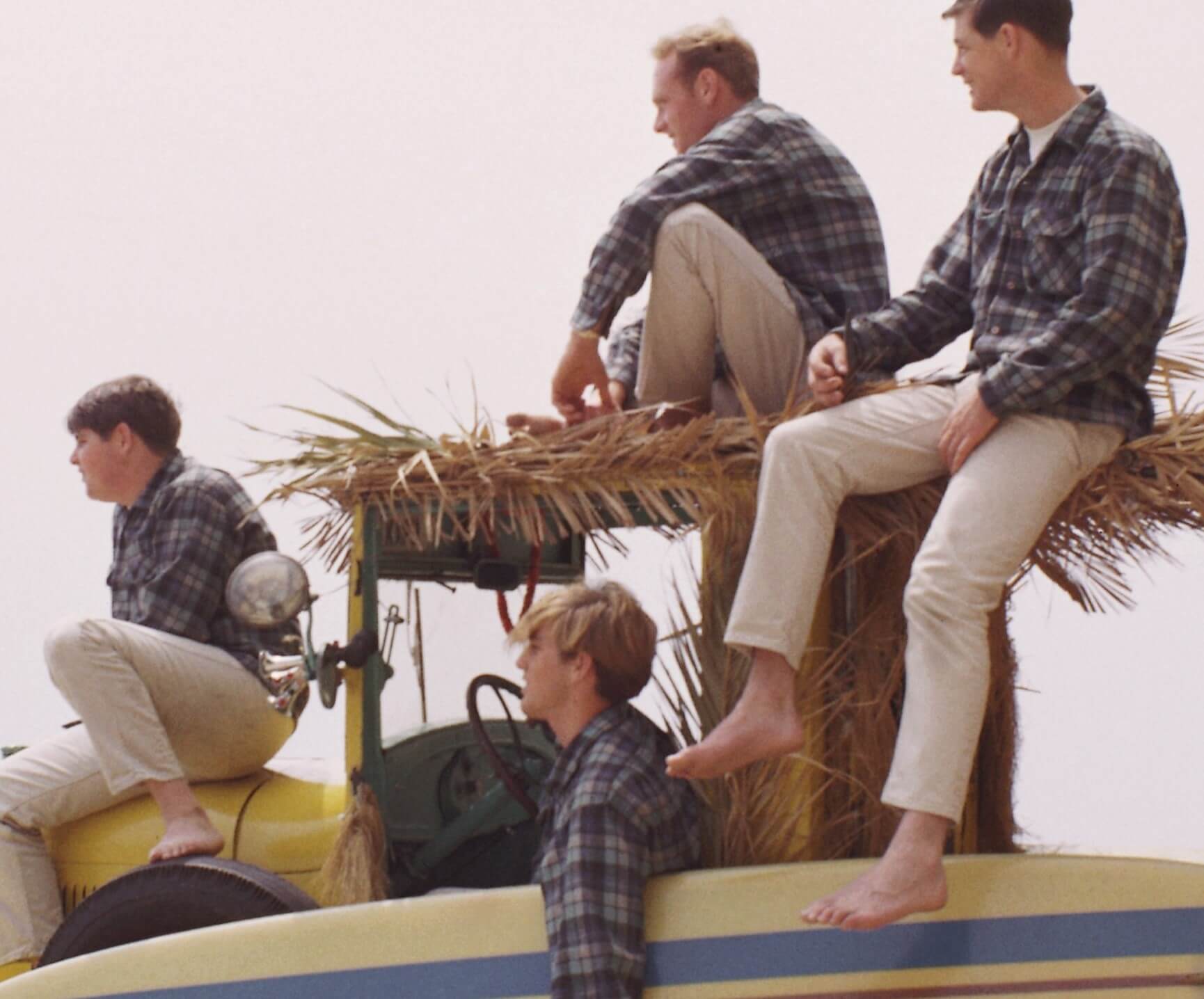 Les Beach Boys dans une voiture