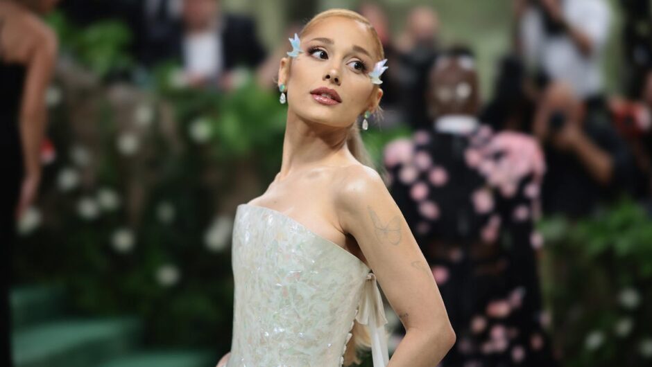 Ariana Grande dit qu&rsquo;elle « retraite » son histoire avec Nickelodeon