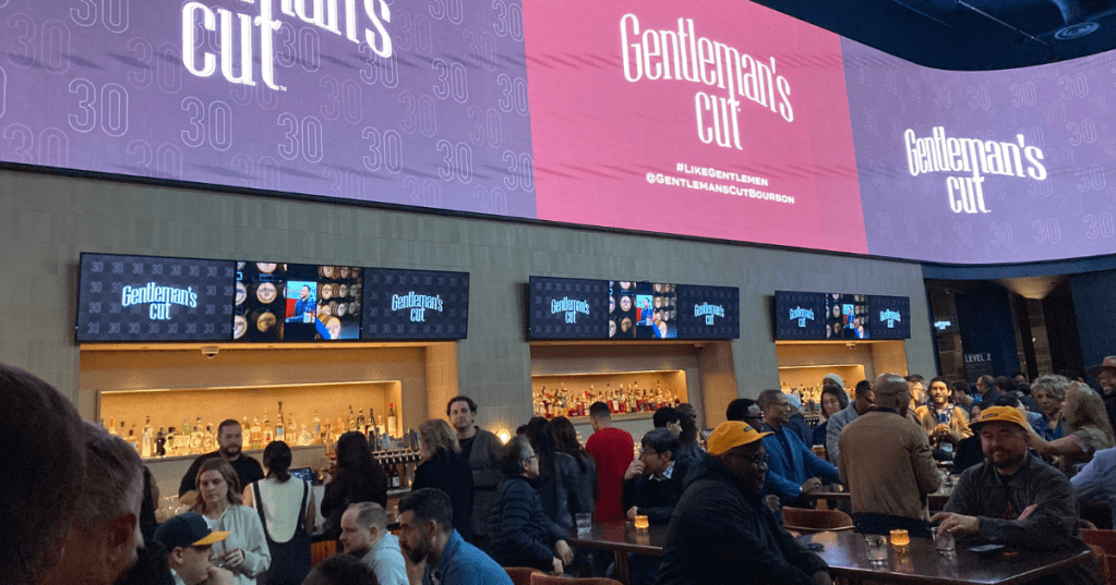 Le bar du club de Stephen Curry trente