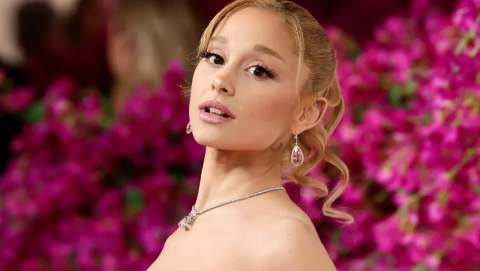 Les fans louent Ariana Grande pour son prix de la tournée, mais dites que ce n&rsquo;est toujours pas suffisant