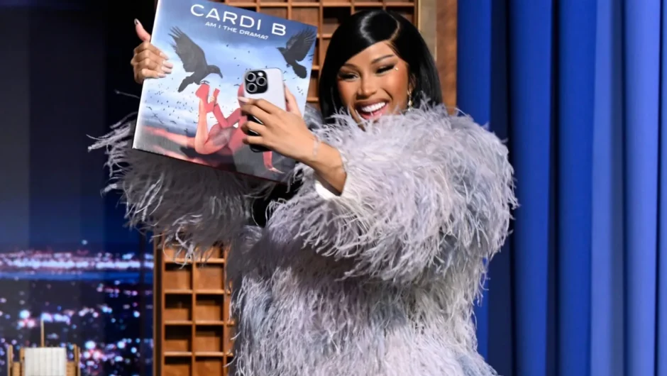 Cardi B a déclaré que le perfectionnisme est la cause de son écart de 7 ans entre les albums