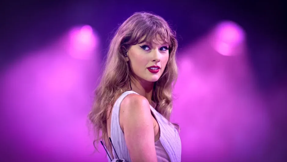 Les fans de Taylor Swift disent qu&rsquo;elle est « trop ​​grande pour échouer », mais ils voulaient plus de « Showgirl »