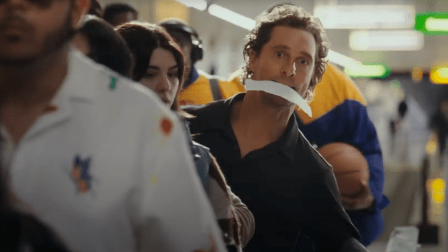 Matthew McConaughey navigue dans un scénario de voyage chaotique dans Salesforce