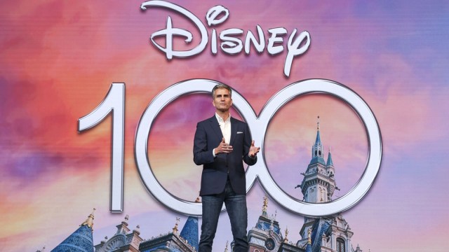 Disney a un nouveau PDG, mais Iger restera conseiller principal jusqu'à sa retraite.