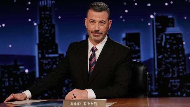 Sinclair et Nexstar ont annoncé que Jimmy Kimmel Live reviendrait dans leurs stations.