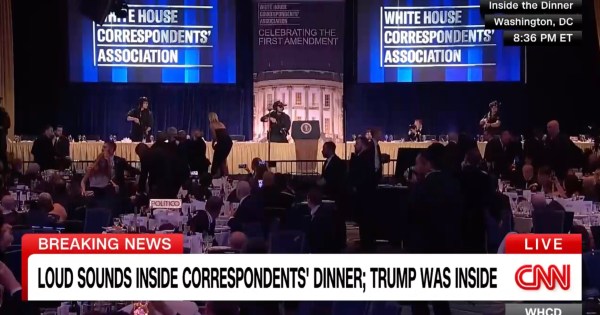 5 questions à… l&rsquo;équipe de CNN dans la salle de contrôle pendant le tournage du WHCD