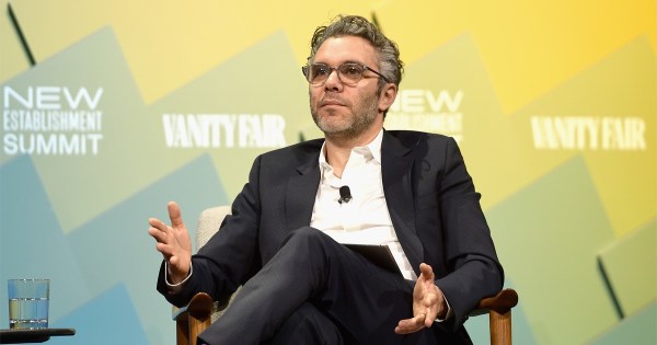 60 Minutes connaît des changements drastiques, Nick Bilton nommé producteur exécutif
