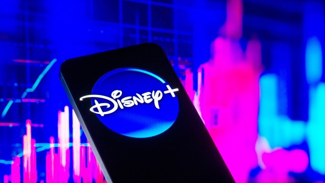 Les leaders de la publicité de Disney, YouTube, WBD, Fox, NBC et bien d'autres expliquent à quoi s'attendre de l'IA dans les ventes de publicités télévisées.