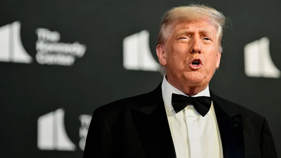 Donald Trump affirme qu&rsquo;il n&rsquo;a « jamais entendu parler » des artistes qui ont abandonné le MAGA Fest malgré leur première rencontre personnelle